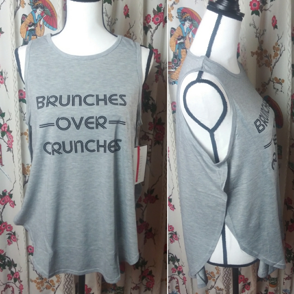 Ellen Tracy Gray, Text Graphic Tank Top
